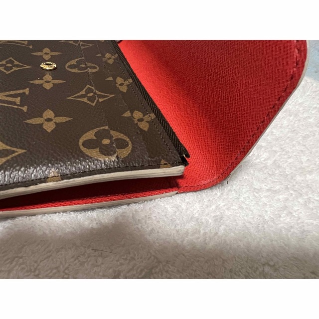 LOUIS VUITTON(ルイヴィトン)のルイヴィトン　長財布　お花　赤 レディースのファッション小物(財布)の商品写真