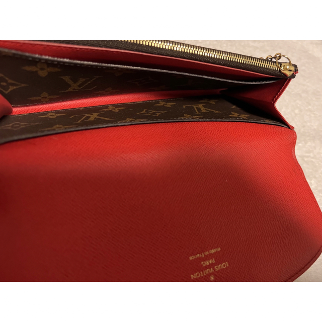 LOUIS VUITTON(ルイヴィトン)のルイヴィトン　長財布　お花　赤 レディースのファッション小物(財布)の商品写真