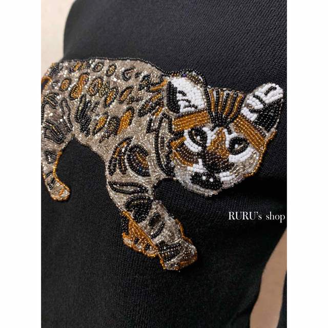 美品 alice+olivia ベンガルキャット ビーズ刺繍 ニットセーター