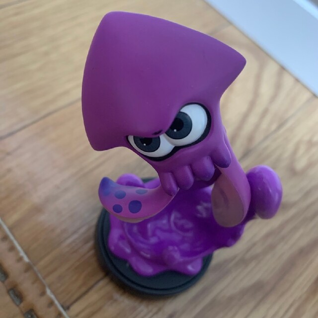 スプラトゥーン2 amiibo ボーイ イカセット エンタメ/ホビーのゲームソフト/ゲーム機本体(その他)の商品写真