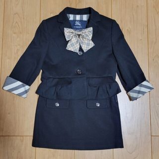 バーバリー(BURBERRY)のバーバリー フォーマル ジャケット スカート リボン セットアップ 卒園式(ドレス/フォーマル)