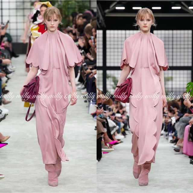 VALENTINO - ご成約済みです【VALENTINO】スカラップドレスワンピース