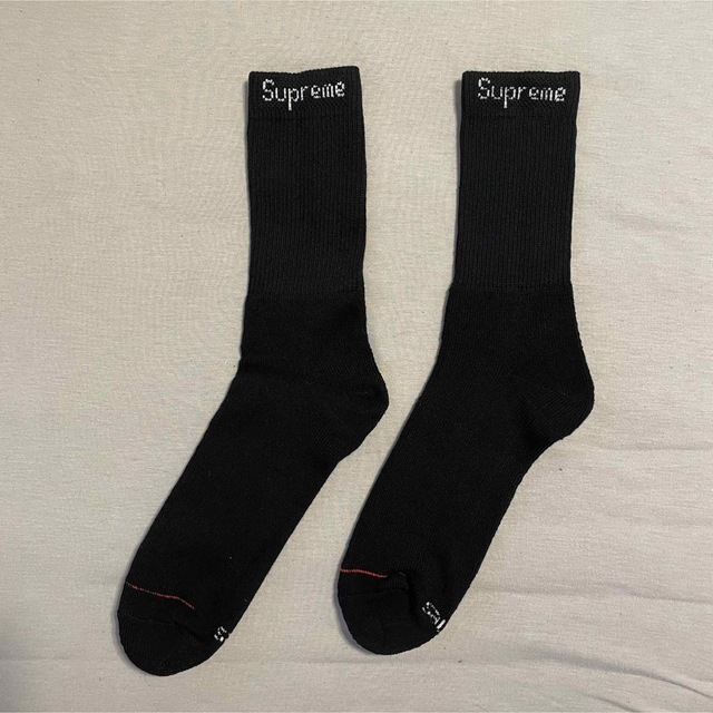 年末のプロモーション特価！ Supreme Hanes Crew Socks ソックス 靴下 黒白 各1足