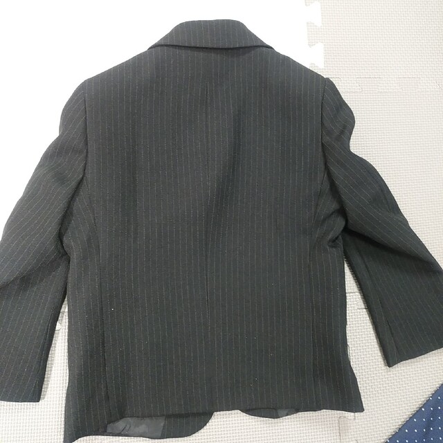 キッズ　フォーマル　セットアップ　黒　ブラック　110　卒園式　入学式 キッズ/ベビー/マタニティのキッズ服男の子用(90cm~)(ドレス/フォーマル)の商品写真