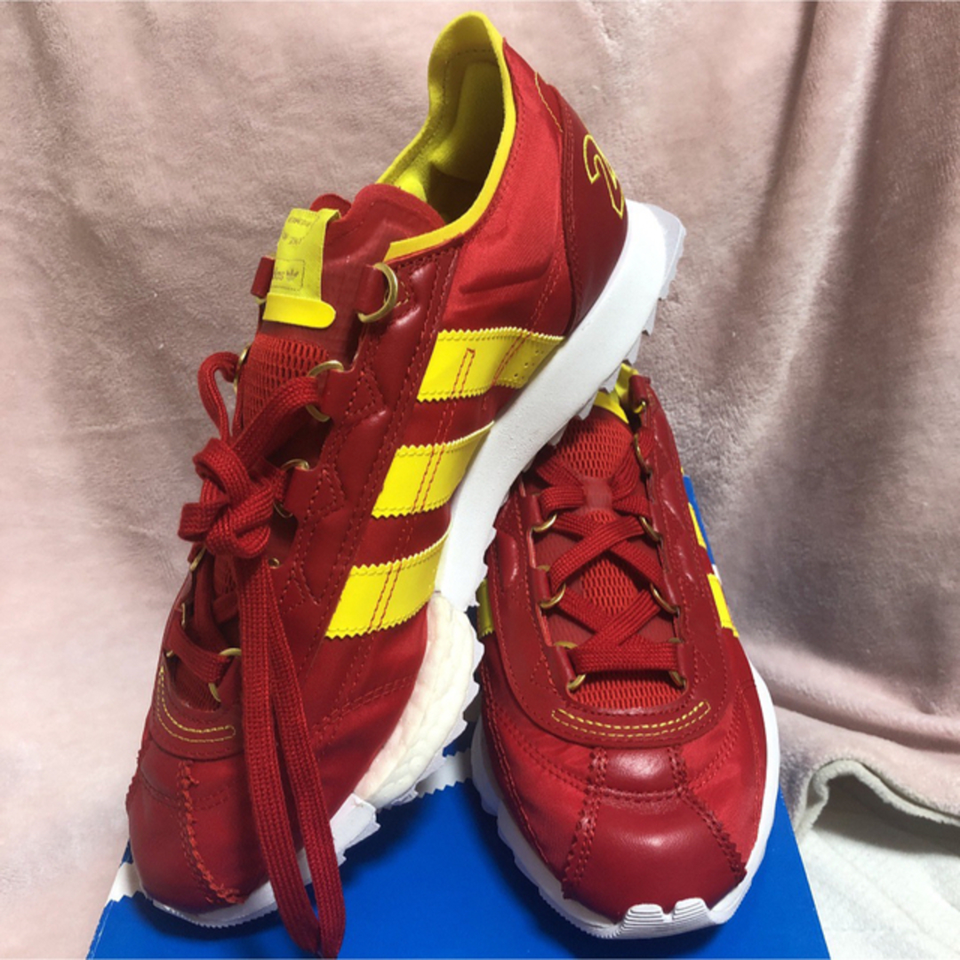 スニーカー新品adidasスニーカー