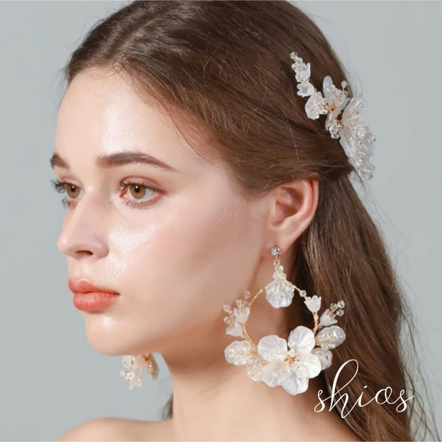 ヘッドドレス　ヘアアクセサリー　ピアス　セット　シェル　花　ブライダル　結婚式 ハンドメイドのウェディング(ヘッドドレス/ドレス)の商品写真