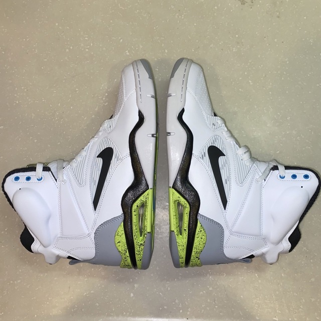 NIKE(ナイキ)の【新品】Nike Air Command Force 28.5cm メンズの靴/シューズ(スニーカー)の商品写真