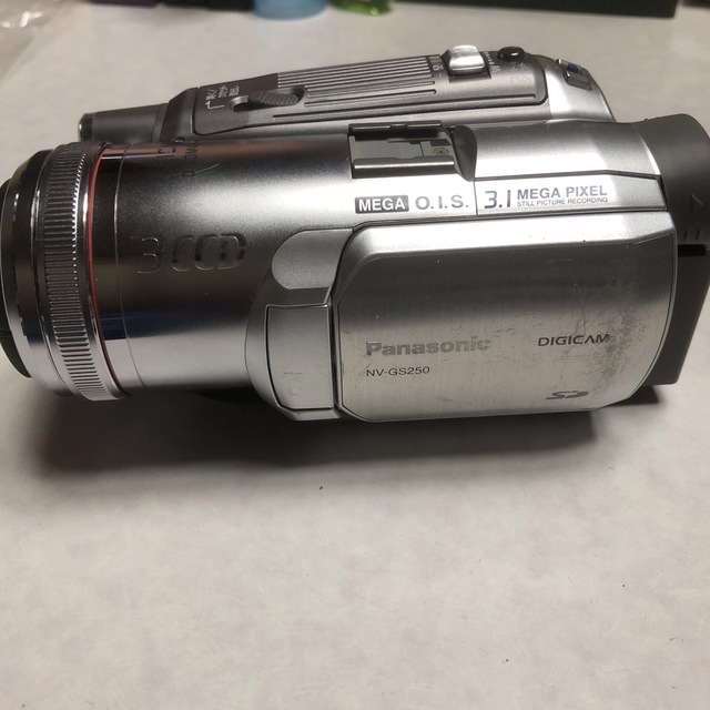 Panasonic(パナソニック)の動作品　Panasonic  miniDV ビデオカメラ　NV-GS250 スマホ/家電/カメラのカメラ(ビデオカメラ)の商品写真
