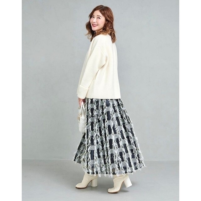 OBLI(オブリ)のオブリの米沢別注イエローフリンジスカート レディースのスカート(ロングスカート)の商品写真