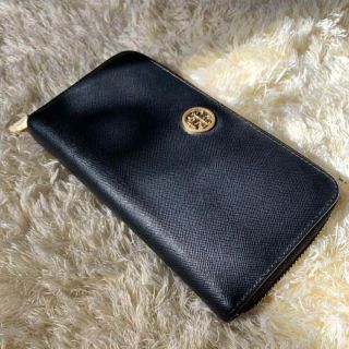 トリーバーチ(Tory Burch)のトリーバーチ　ブラック　長財布　ラウンドファスナー　ロゴ金具(財布)