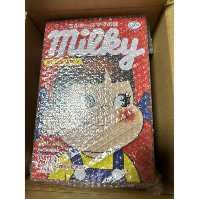 BE@RBRICK 着ぐるみ ペコちゃん 白メッキ 100% & 400%