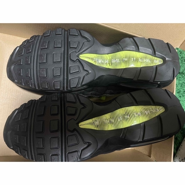 DENHAM(デンハム)のDENHAM × NIKE AIR MAX 95 "VOLT" メンズの靴/シューズ(スニーカー)の商品写真