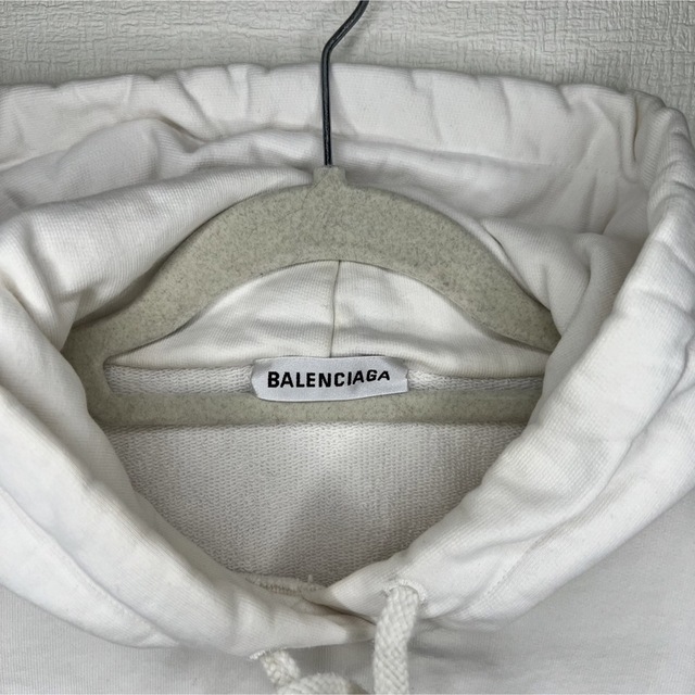 Balenciaga(バレンシアガ)のバレンシアガ　白　パーカー メンズのトップス(パーカー)の商品写真