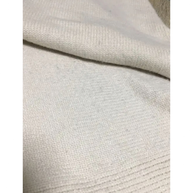 nuna(ヌナ)のニットセーター タートルネック 長袖トップス 白色 レディースのトップス(ニット/セーター)の商品写真