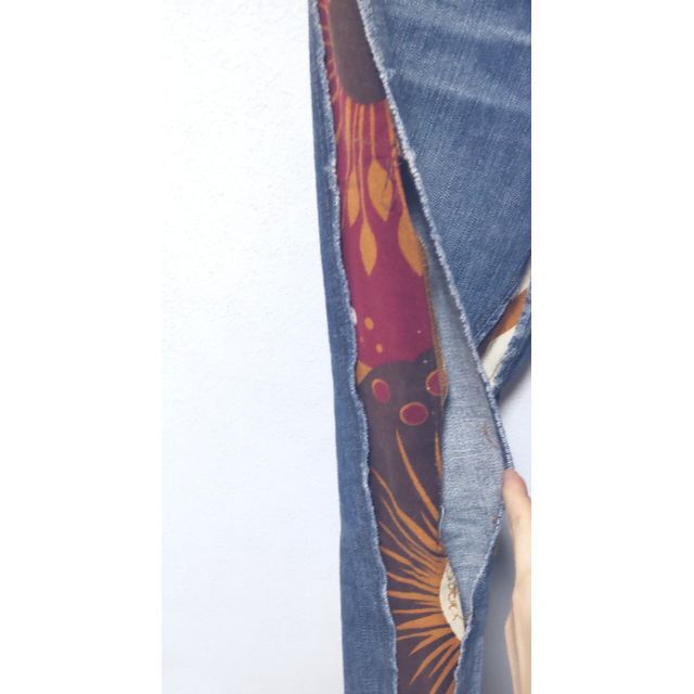 DOLCE&GABBANA(ドルチェアンドガッバーナ)のジャンク品 D&G リメイク風ブルージーンズ ブーツカット レディースのパンツ(デニム/ジーンズ)の商品写真