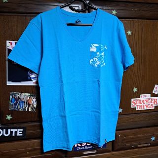 クイックシルバー(QUIKSILVER)のQUIKSILVER vネックTシャツ(Tシャツ/カットソー(半袖/袖なし))