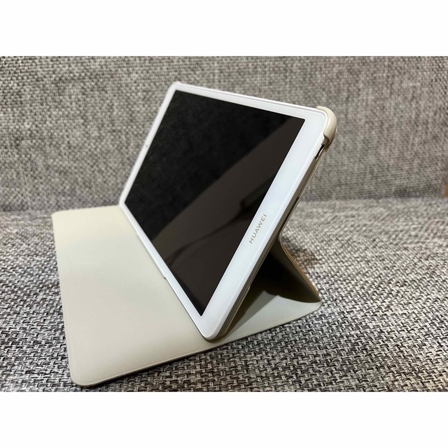 HUAWEI(ファーウェイ)のHUAWEI MediaPad M5 lite 64GB Wi-Fi スマホ/家電/カメラのPC/タブレット(タブレット)の商品写真