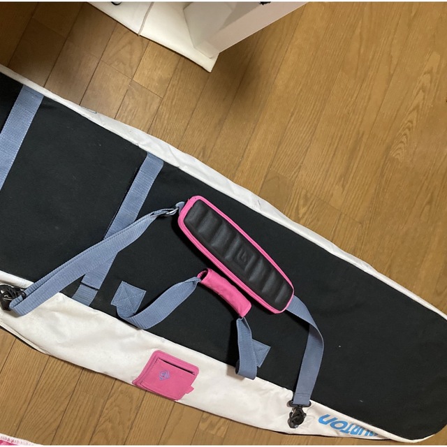 K2(ケーツー)のスノーボード　板　ブーツ　ビィンディング　バッグ　４点セット スポーツ/アウトドアのスノーボード(ボード)の商品写真