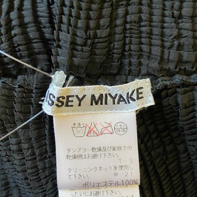 ISSEY MIYAKE(イッセイミヤケ)のイッセイミヤケ カーディガン サイズL - 黒 レディースのトップス(カーディガン)の商品写真