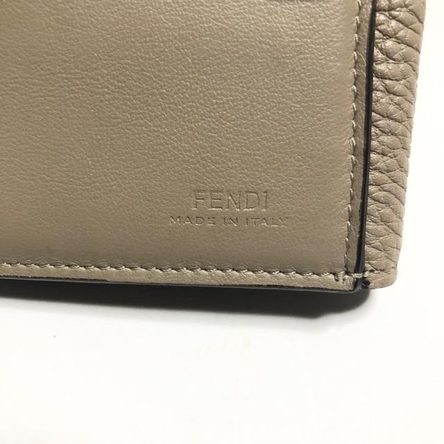 FENDI(フェンディ) 2つ折り財布 ピーカブー