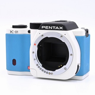 ペンタックス(PENTAX)のPENTAX K-01 ボディ ホワイト×ブルー(ミラーレス一眼)