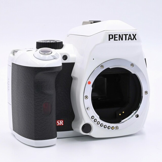 PENTAX(ペンタックス)のPENTAX K-r ボディ ホワイト スマホ/家電/カメラのカメラ(デジタル一眼)の商品写真