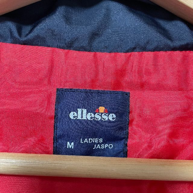 ellesse(エレッセ)のellesse レディース ジャンバー スポーツ 赤 M ユニセックス✓1343 レディースのジャケット/アウター(ブルゾン)の商品写真