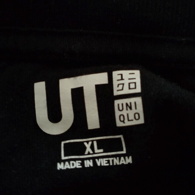 UNIQLO(ユニクロ)の【新品・未使用】メンズ　ユニクロUT 　ロゴTシャツ　半袖　XL メンズのトップス(Tシャツ/カットソー(半袖/袖なし))の商品写真