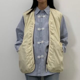 マウジー(moussy)のMOUSSY ベスト　完売品(ダウンベスト)