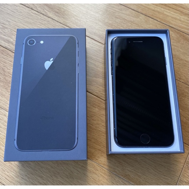 iPhone8 SIMフリー スペースグレースマートフォン/携帯電話