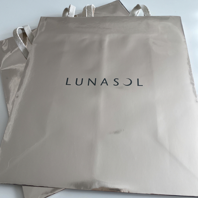 LUNASOL ルナソルショップ袋2枚の通販 by Myuu｜ルナソルならラクマ
