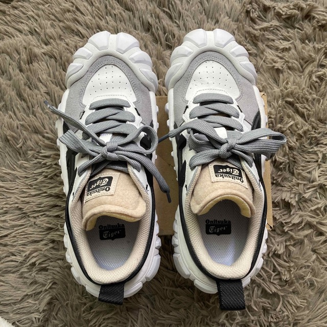 お取り置き中 購入不可!オニツカタイガーonitsuka tiger スニーカー
