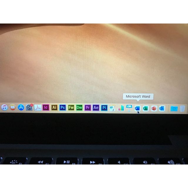 Macbook Pro Adobe CS6 Office for Mac2019 4