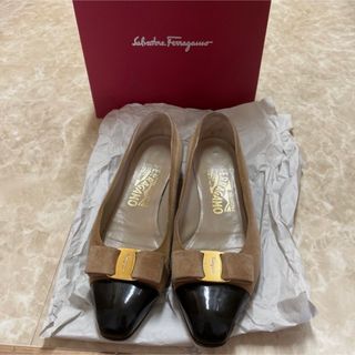 サルヴァトーレフェラガモ(Salvatore Ferragamo)のフェラガモ　パンプス51/2D(ハイヒール/パンプス)