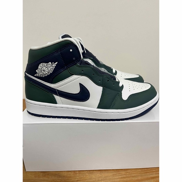 Nike WMNS Air Jordan 1 Mid "Navy/Green" 3