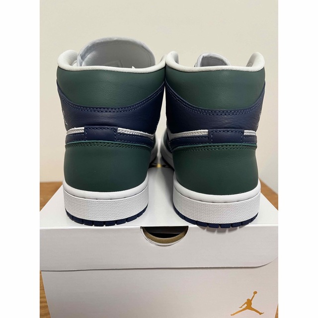 Nike WMNS Air Jordan 1 Mid "Navy/Green" 4