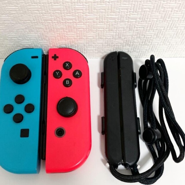 Nintendo Switch(ニンテンドースイッチ)のジョイコン 純正品 エンタメ/ホビーのゲームソフト/ゲーム機本体(家庭用ゲーム機本体)の商品写真