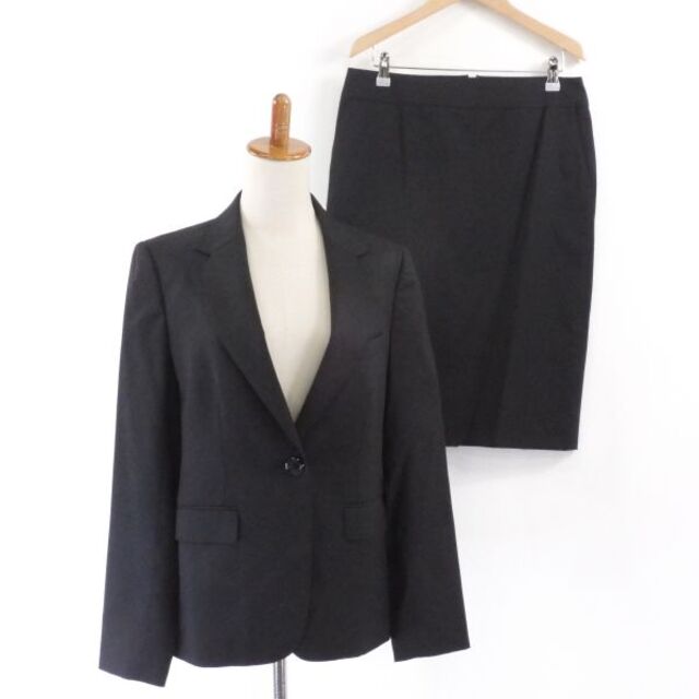 BURBERRY(バーバリー)の美品 BURBERRY バーバリー スーツ 1点 ブラック 42(SM) ウール100％ スカート レディース AM3875A59  レディースのフォーマル/ドレス(スーツ)の商品写真