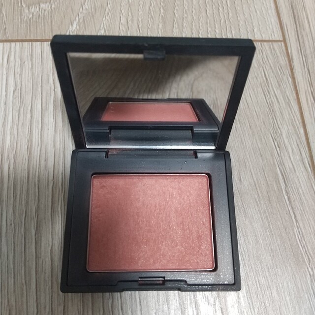 NARS(ナーズ)の【すみ様検討中】NARS ナーズ チーク 残量ほぼ100％ コスメ/美容のベースメイク/化粧品(チーク)の商品写真