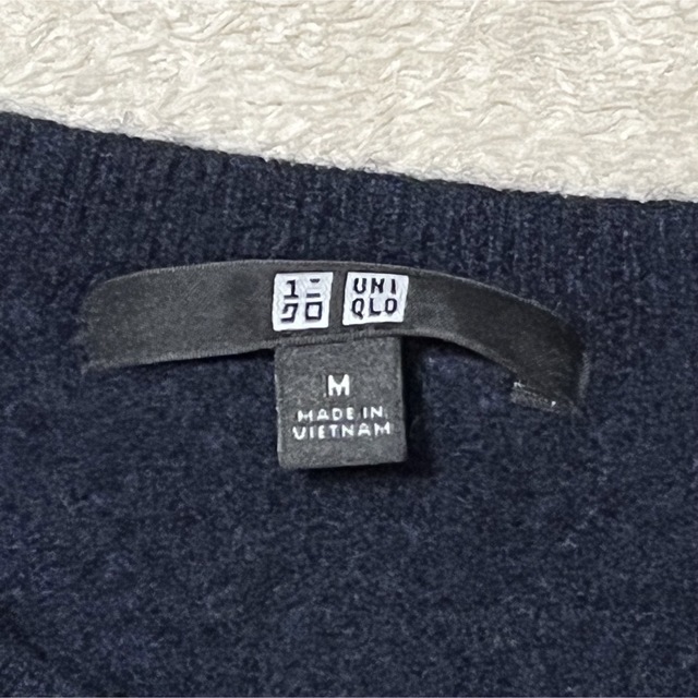 UNIQLO(ユニクロ)の大特価セール中　ユニクロ💞　カシミヤ　100%  ニットセーター　紺色系　即発送 レディースのトップス(ニット/セーター)の商品写真