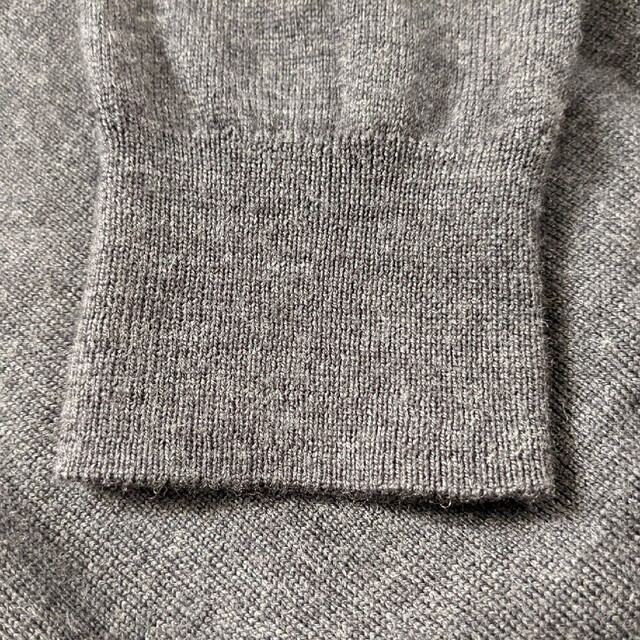 Calvin Klein(カルバンクライン)のカルバンクライン CALVIN KLEIN メンズ  Vネック ニット  セータ メンズのトップス(ニット/セーター)の商品写真