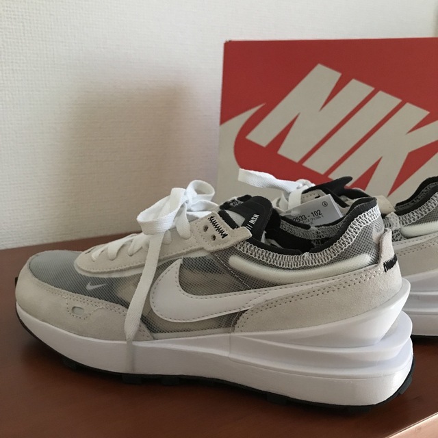 NIKE(ナイキ)の新品 NIKE WAFFLE ONE ナイキワッフルワン 24.5cm レディースの靴/シューズ(スニーカー)の商品写真