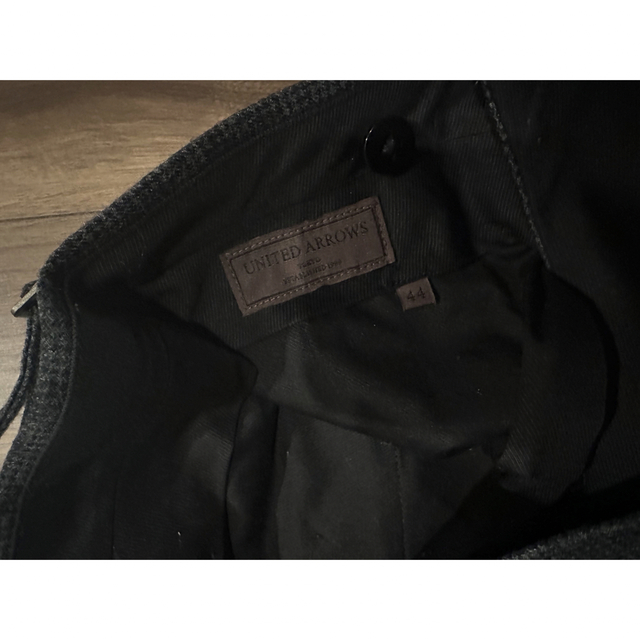 UNITED ARROWS(ユナイテッドアローズ)のユナイテッドアローズ　ウール　タッグ　スラックス　44 メンズのパンツ(スラックス)の商品写真