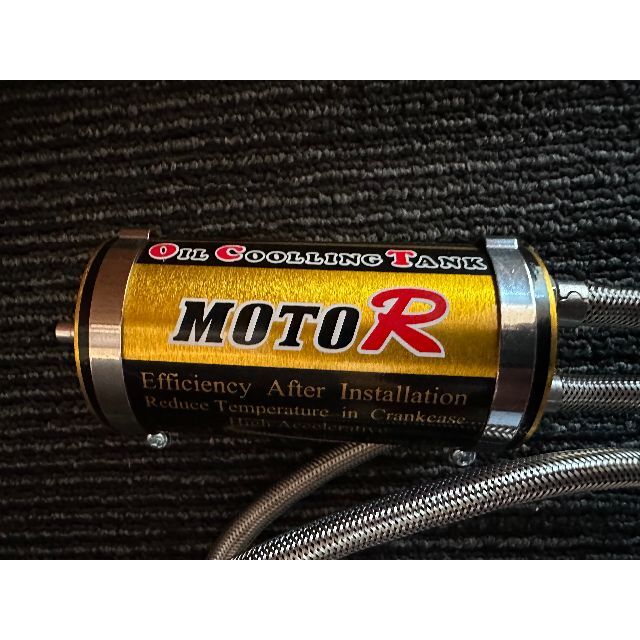2023年新型ＭOTO R オイルキャッチタンク　ゴールド　汎用 自動車/バイクのバイク(パーツ)の商品写真