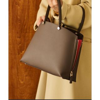 ロペ(ROPE’)の未使用近　【E’POR】Y bag Medium （サイドジップトートバッグ）(トートバッグ)