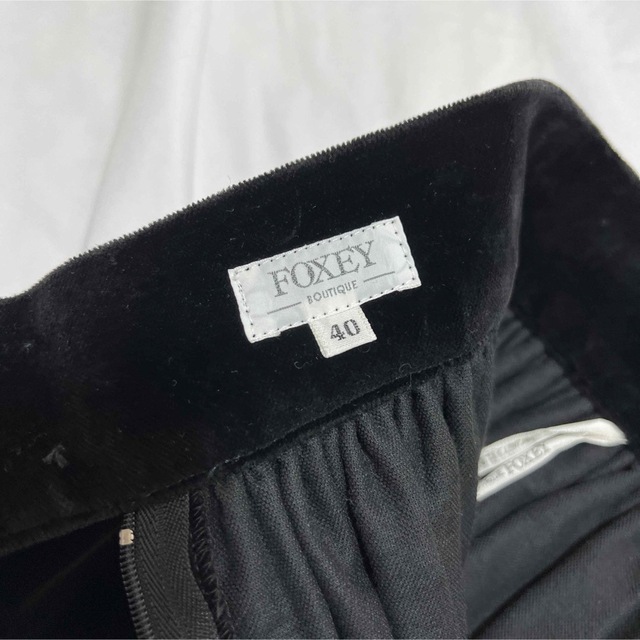 FOXEY(フォクシー)のフォクシー　Foxey フレアスカート　ベロア　キルティング　異素材切り替え レディースのスカート(ひざ丈スカート)の商品写真