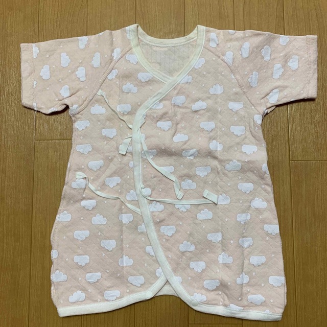 西松屋(ニシマツヤ)のキルティング　長肌着　2枚 キッズ/ベビー/マタニティのベビー服(~85cm)(肌着/下着)の商品写真