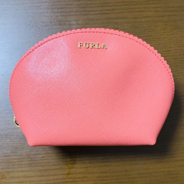 Furla(フルラ)の美品　FURLA ポーチ サーモンピンク レディースのファッション小物(ポーチ)の商品写真