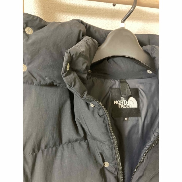 THE NORTH FACE(ザノースフェイス)のノースフェイス  キャンプシェラショート黒Sサイズ メンズのジャケット/アウター(ダウンジャケット)の商品写真