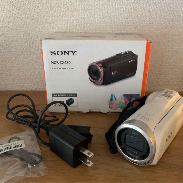 SONY(ソニー)のSONY HDR-CX480 ビデオカメラ　ソニー　白　ホワイト　ハンディカム　 スマホ/家電/カメラのカメラ(ビデオカメラ)の商品写真